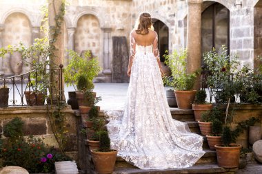 Türkiye'de eski bina merdiven poz güzel gelin