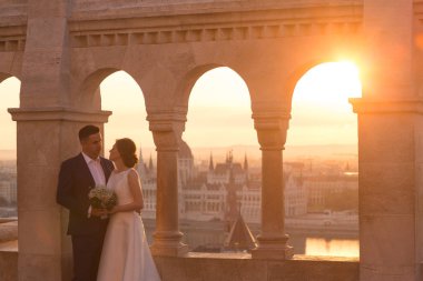 Ünlü kalede poz güzel düğün çifti