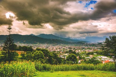 Kathmandu şehir sermaye, Nepal, kuş gözü görünümü Kathmandu şehir arka, üst görünüm Kathmandu şehir, Himalaya Dağları ile havadan görünümü.