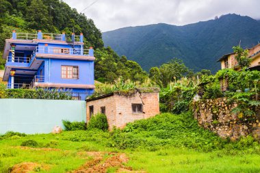Güzel yeşil sahne Nepal yaz, Himalayaların sahne kırsal köy Chandragiri Nepal