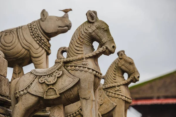Antigua Escultura Tallada Piedra Histórica Colocada Plaza Bhaktapur Durbar Nepal — Foto de Stock