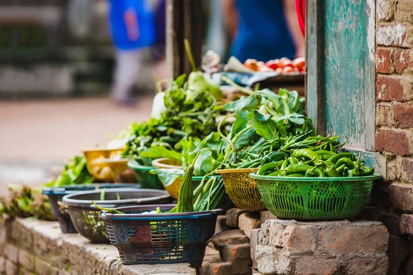 Gröna Grönsaker Bevaras För Försäljning Den Lokala Gatan Bhaktapur Nepal — Stockfoto