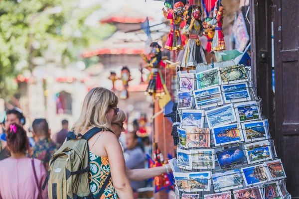 Kathmandu Nepal Sep 2018 Utländska Turister Resenärer Som Letar Efter — Stockfoto