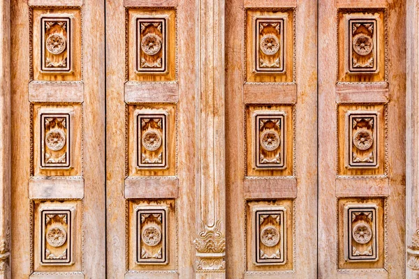 Primo Piano Porte Legno Intagliato Nepalese Kathmandu Wooden Sfondo Della — Foto Stock