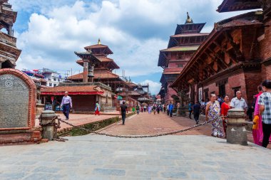 Katmandu, Nepal - 16 Ağustos 2019: Kathmandu Nepal 'deki Patan Durbar Meydanı' nın manzarası. Katmandu 'daki Turist Seyahat Yeri. Katmandu' da ziyaret edilecek yerler.