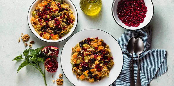 Bandeira Salada Festiva Outono Deliciosa Abóbora Brotos Bruxelas Quinoa Nozes — Fotografia de Stock