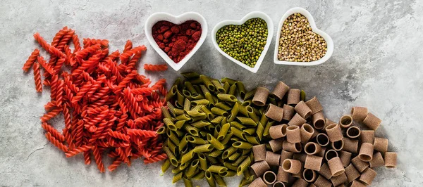 Banner Multicolor Glutenfri Pasta Med Ingredienser Skålar Form Hjärtan Från — Stockfoto