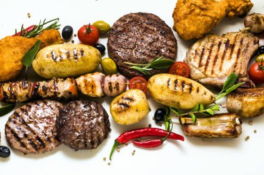 Et farklı türler ile BBQ et parti: sığır Burger, domuz eti 