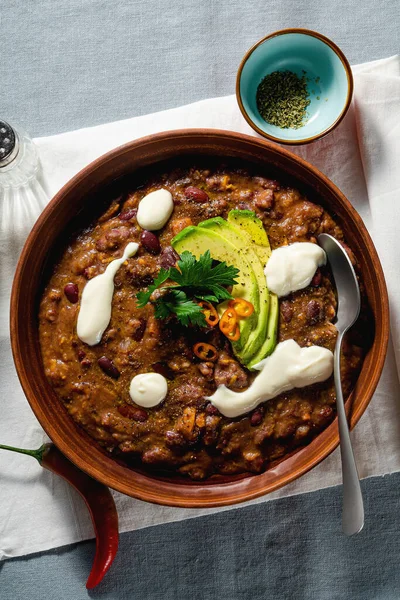 Sopa Chile Vegano Sin Carne Con Frijoles Pinto Aguacate Servido —  Fotos de Stock