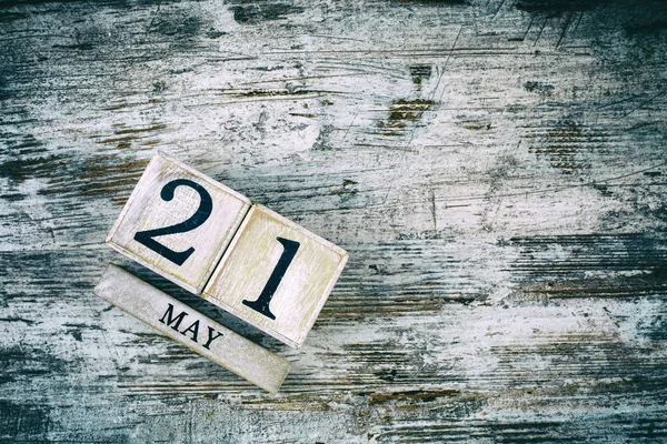 Tahta takvim ve tarih, 21 Mayıs