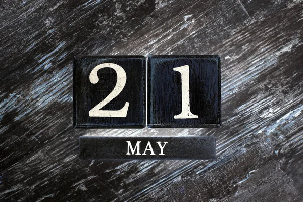 Tahta takvim ve tarih, 21 Mayıs