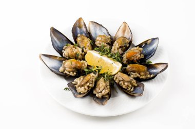 doldurulmuş midye, midye dolma Akdeniz mutfağı