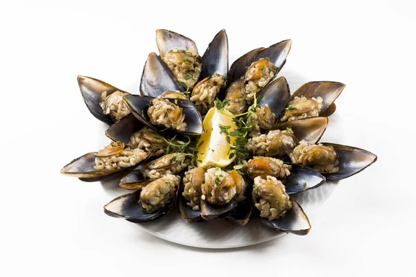 doldurulmuş midye, midye dolma Akdeniz mutfağı