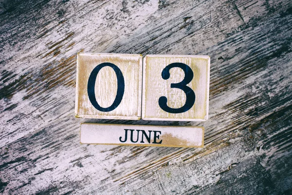 Calendario Madera Con Fecha Tres Junio —  Fotos de Stock