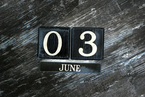 Calendario Madera Con Fecha Tres Junio —  Fotos de Stock