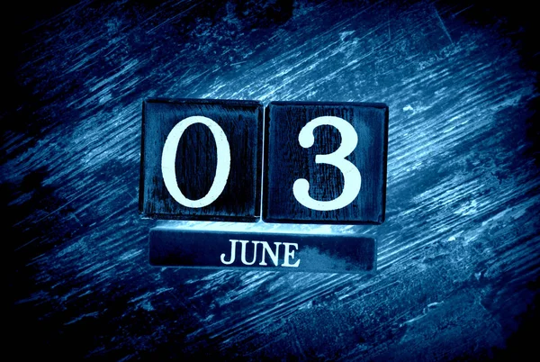 Calendario Madera Con Fecha Tres Junio —  Fotos de Stock