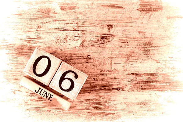 Drewniany Kalendarz Datą Czerwiec — Zdjęcie stockowe