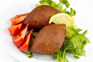 Geleneksel Türk yemekleri; icli köfte