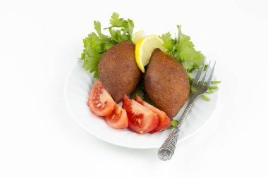 Geleneksel Türk yemekleri; icli köfte