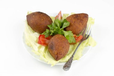 Geleneksel Türk yemekleri; icli köfte