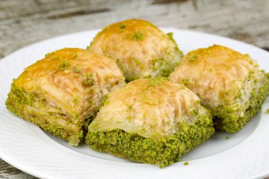 Geleneksel Türk tatlı; Baklava