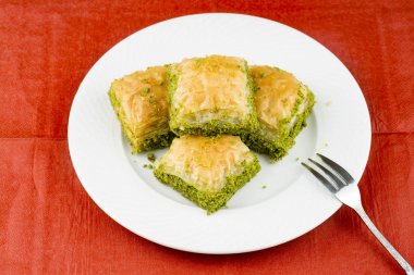 Geleneksel Türk tatlıları; Baklava