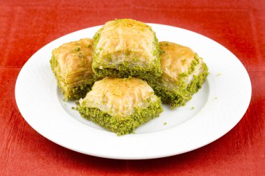 Geleneksel Türk tatlıları; Baklava