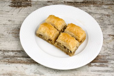 Geleneksel Türk tatlıları; Baklava