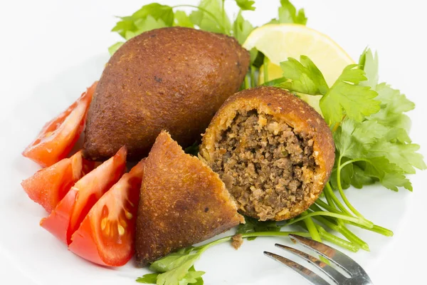 Geleneksel Türk yemekleri; icli köfte