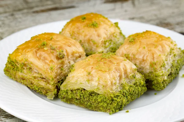 Traditionelles Türkisches Dessert Baklava — Stockfoto