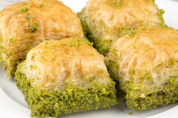 Geleneksel Türk tatlı; Baklava
