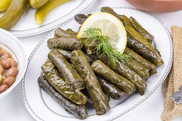 Geleneksel Türk yemekleri; Dolma yaprak (yaprak sarma / dolma)