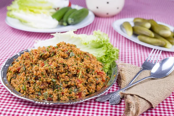 Türk yemekleri; Bulgur salatası (kisir)