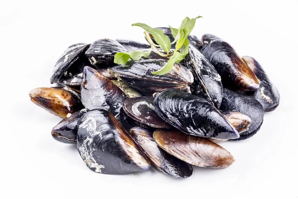 Doldurulmuş midye (midye dolma)