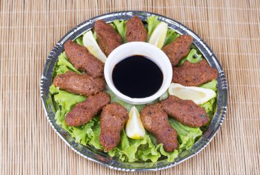 Türk yemekleri; Icli köfte