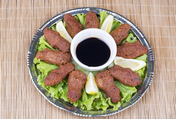 Türk yemekleri; Icli köfte