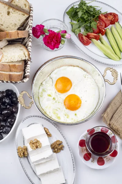 Традиційним Турецьким Сніданком — стокове фото