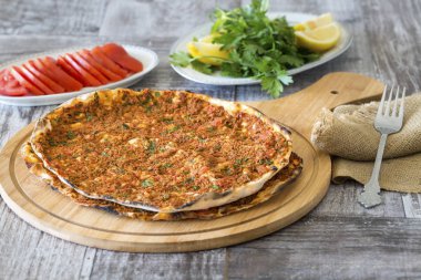 Türk yemekleri; Pide, Lahmacun