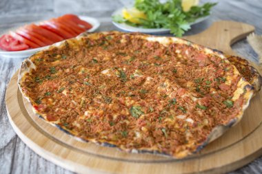 Türk yemekleri; Pide, Lahmacun