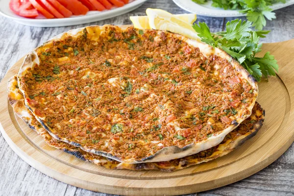 Türk Yemekleri Pide Lahmacun — Stok fotoğraf