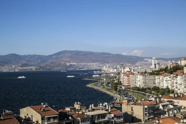 Vista Aérea Hermoso Paisaje Urbano Con Montañas Mar — Foto de Stock