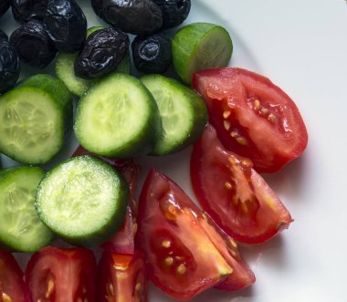 Tabakta taze sebzeler