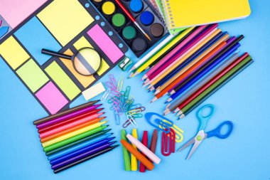 Okul ve ofis donanımları, ileti örneği arka planı