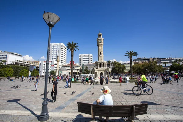 Türkiye İzmir Konak Meydanı Eski Saat Kulesi