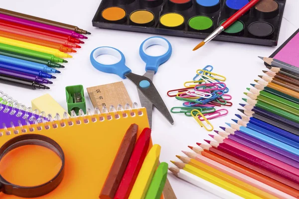 Okul ve ofis donanımları, ileti örneği arka planı