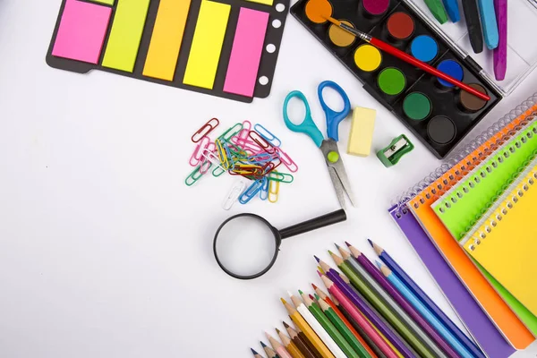 Okul ve ofis donanımları, ileti örneği arka planı