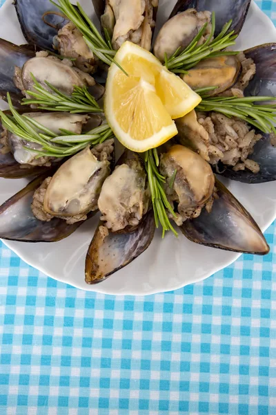 Turkishfoods; Türk usulü midye (midye dolma dolma)