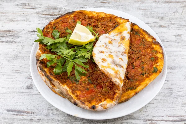 Geleneksel Türk Yemekleri Pide Pizza Lahmacun — Stok fotoğraf