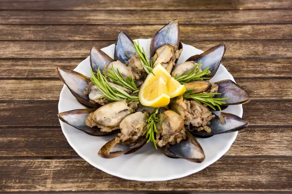 Turkishfoods; Türk usulü midye (midye dolma dolma)