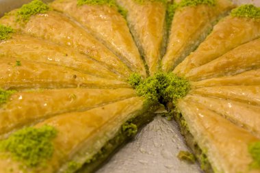 Geleneksel Türk tatlıları çeşitli; lezzetli tatlı Baklava